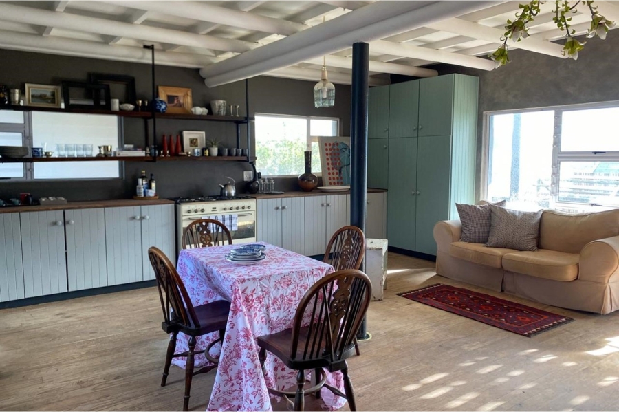 4 Bedroom Property for Sale in Pringle Bay Western Cape